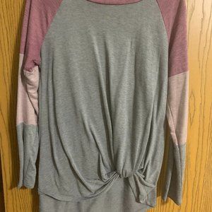 Maurices 24/7 long-sleeved shirt - Medium